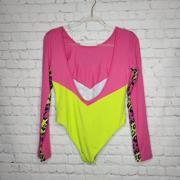 Kappa Cheetah Neon Green Bodysuit Diana graphic Lg - Picture 3 of 5